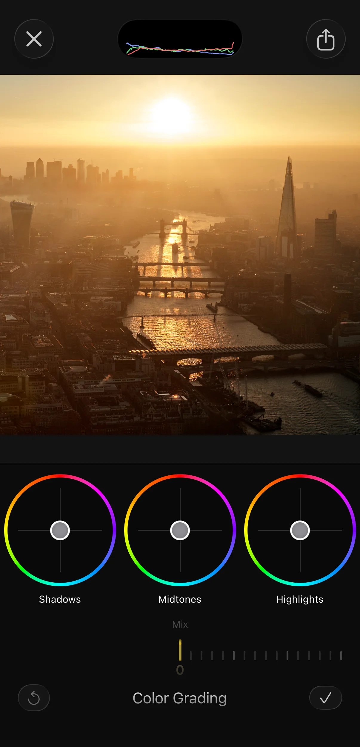 DeluxeFX color grading wheels - London sunset